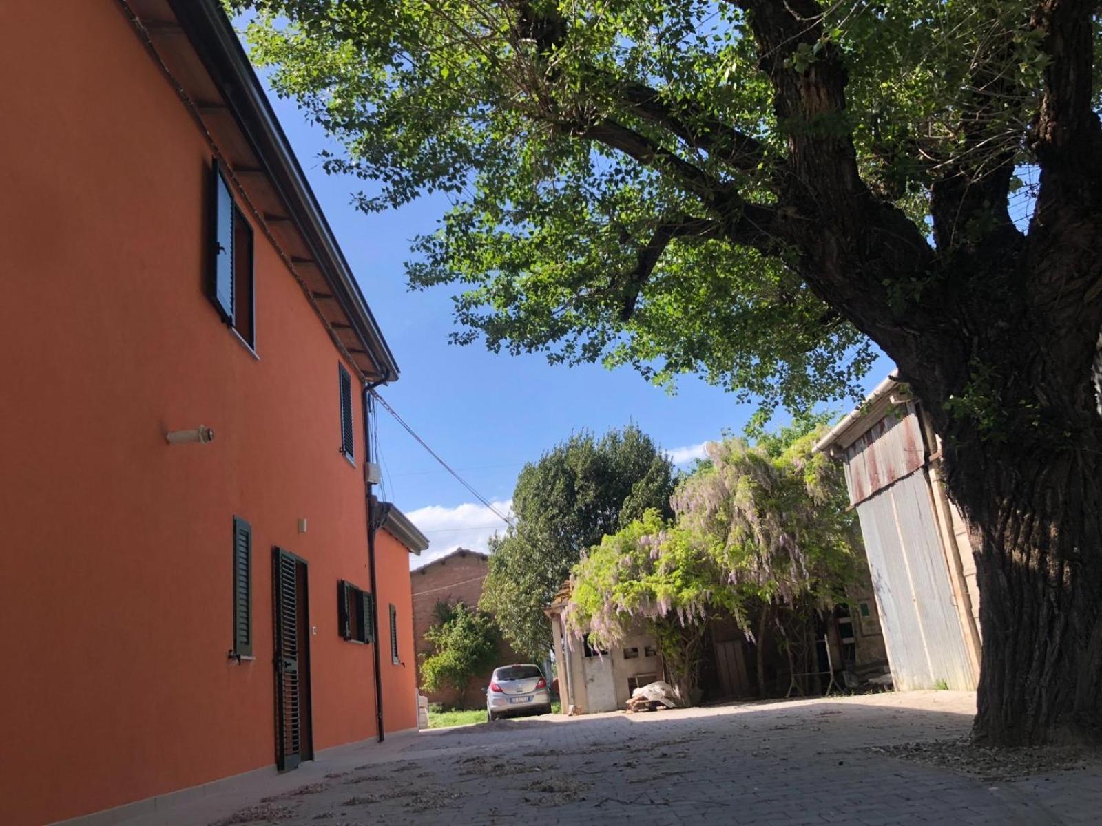 Guesthouse La Casa Di Giada Imola Exterior foto