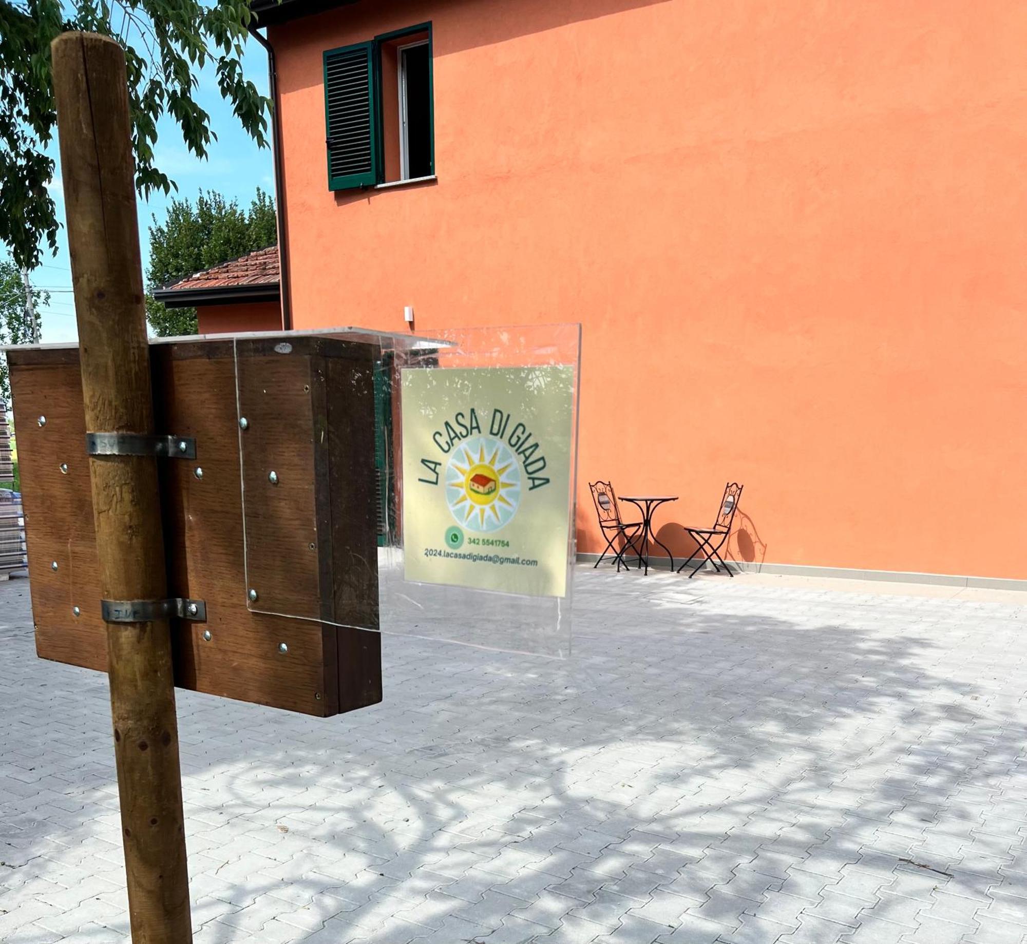 Guesthouse La Casa Di Giada Imola Exterior foto
